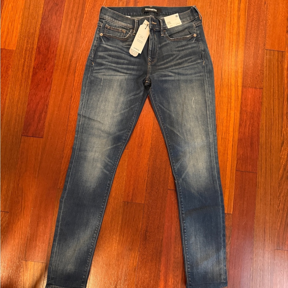 Express Dark Wash Leggings NWT 4R